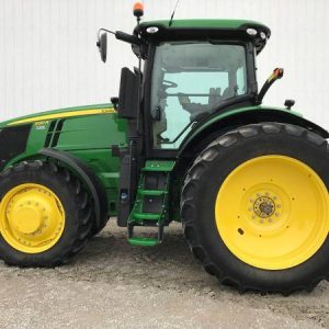 2016 John Deere 7210R